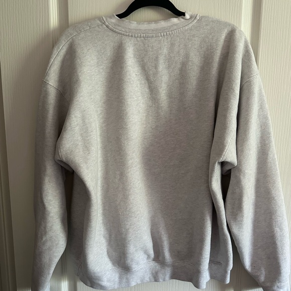 Aritzia Crewneck - Picture 2 of 3